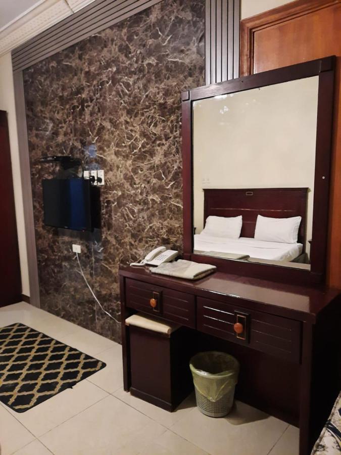 شقق العنوان للوحدات المخدومة Alanwaan Apartments For Serviced Units Даммам Екстер'єр фото